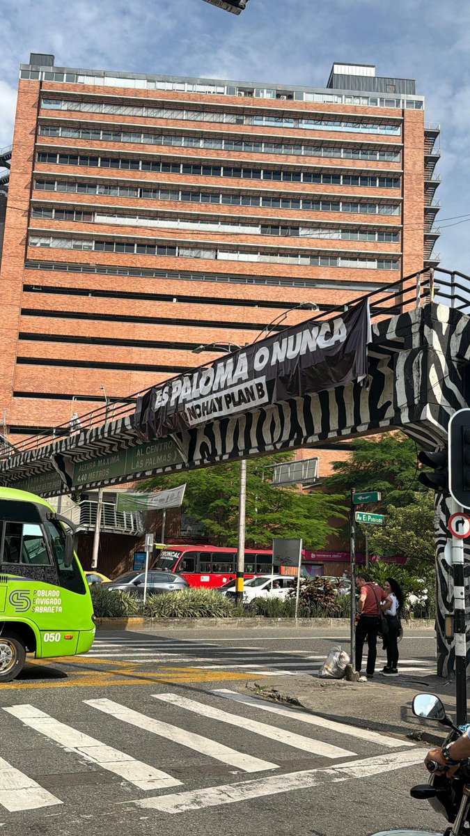 Centro Democrático tweet media