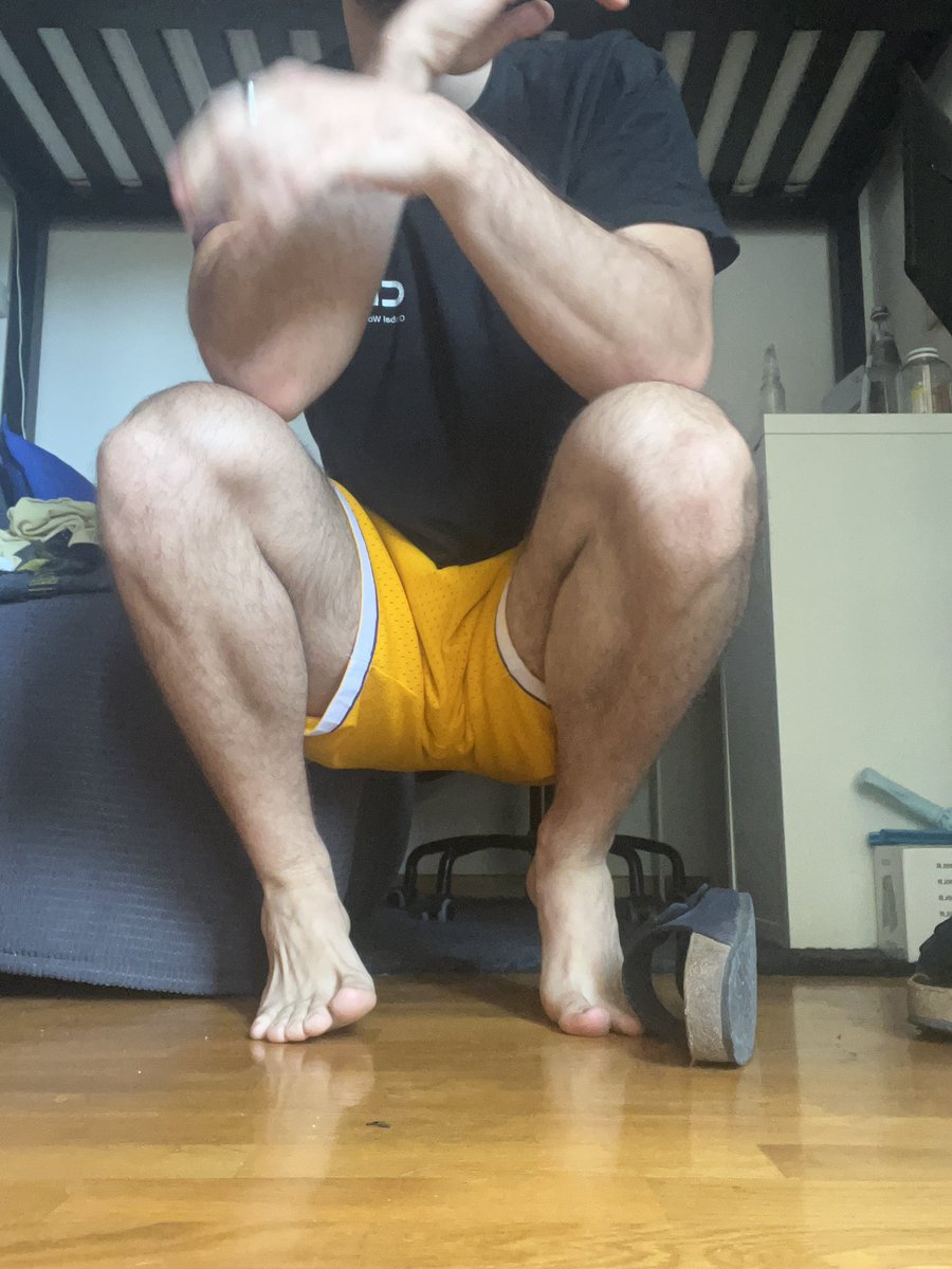 ItaMasterfeet tweet media