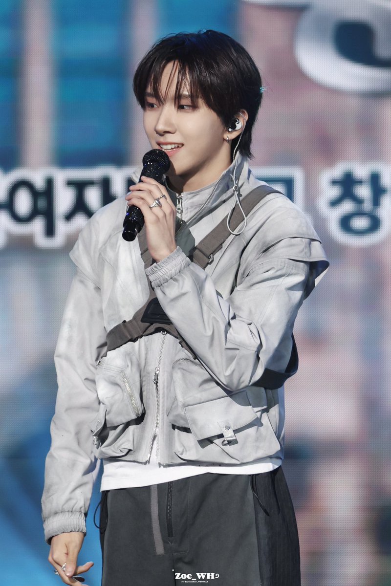 260512

#BOYNEXTDOOR #보이넥스트도어  
#운학 #WOONHAK #ウナク
