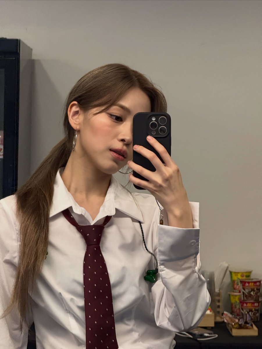 zara tweet media