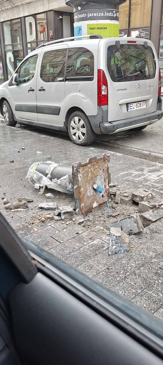 Tȟašúŋke Witkó tweet media