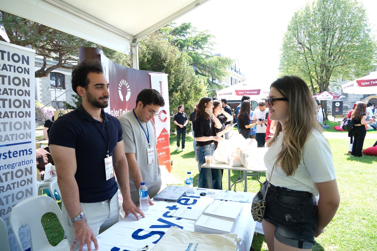 i2iSystems's tweet photo. Dün, i2i Systems olarak Boğaziçi Üniversitesi Elektroteknoloji Kulübü liderliğinde gerçekleştirilen FUTURISTECH kapsamında Boğaziçi öğrencileriyle bir araya gelmekten büyük mutluluk duyduk. Organizasyonda emeği geçen herkese teşekkür ederiz. Yeniden buluşmak dileğiyle! 💙 https://t.co/jUjRwbrpbm