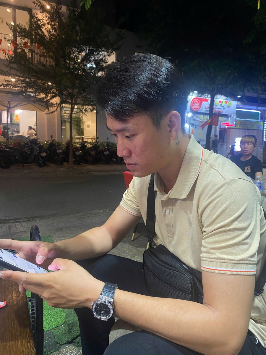 Sơn Trần tweet media