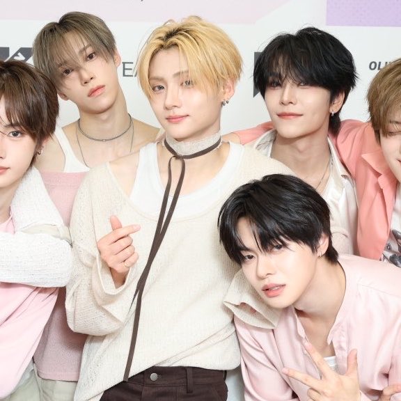 S..♡꙳ tweet media