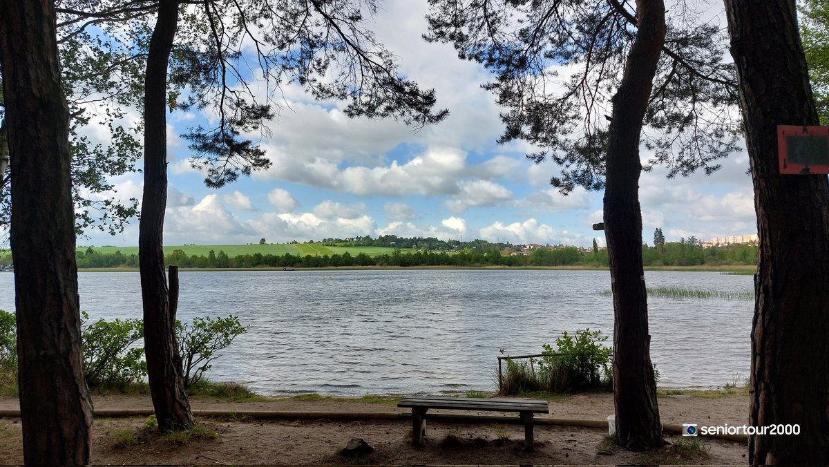 seniortour2000's tweet photo. Ranní #swimrun #Bolevák 🏃♂️🏊♂️💚🏊♂️👍😊 https://t.co/Rs9ZRCnlJM