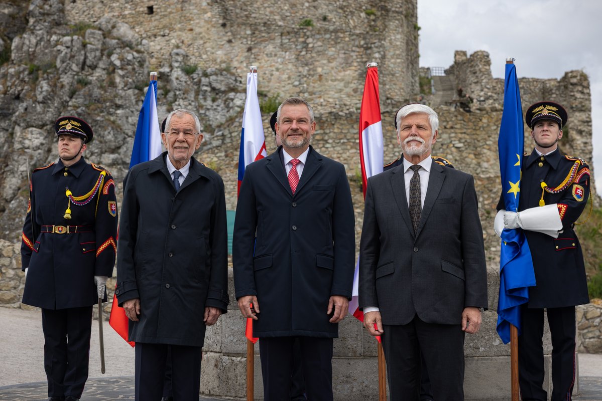 Alexander Van der Bellen tweet media