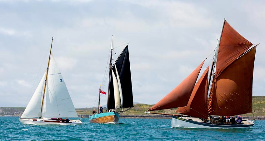AfloatMagazine tweet media