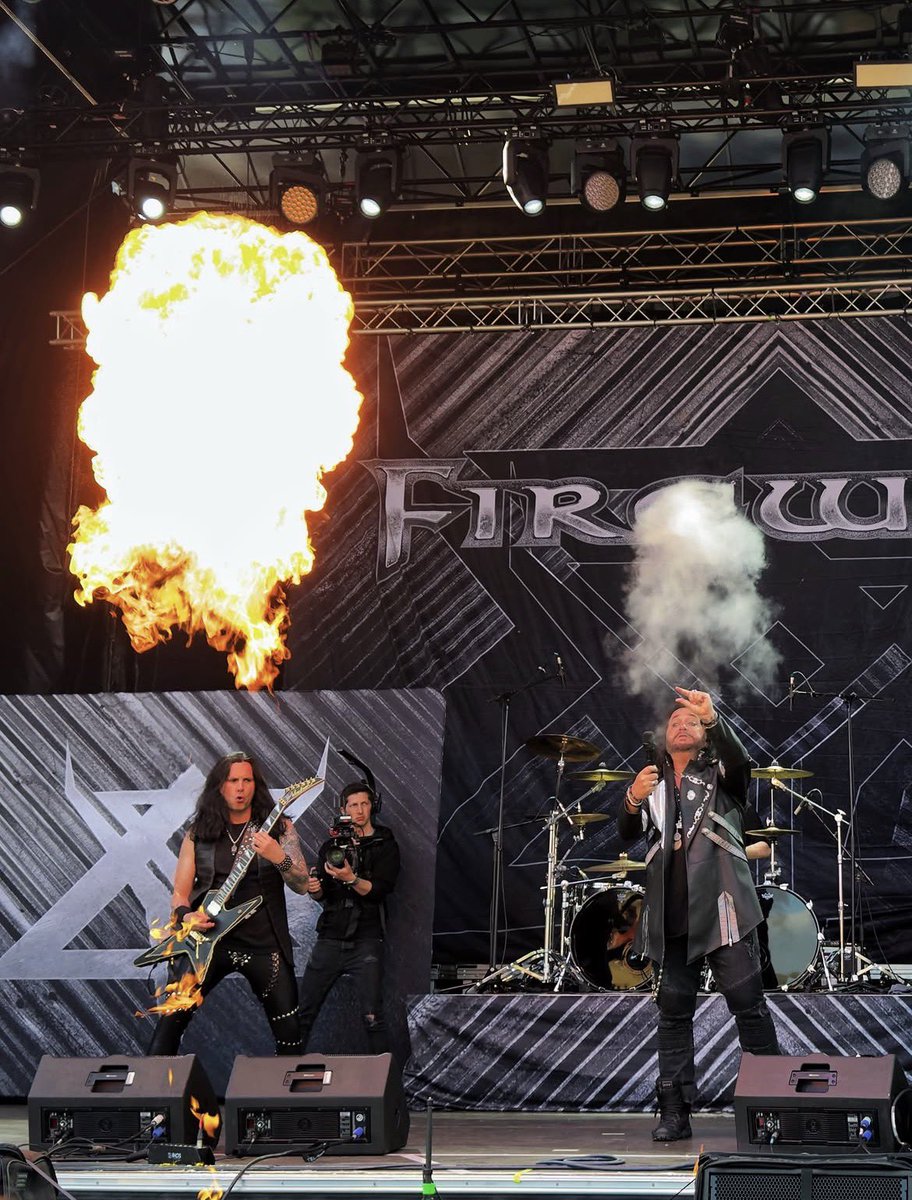firewindmusic's tweet photo. Danke Rock in Rautheim! That was lit 🔥! We loved playing for you, thanks for the hospitality and warm welcome 🙏🤘🏻

https://t.co/S7ZlnWKW5I https://t.co/YBTJXshsiV