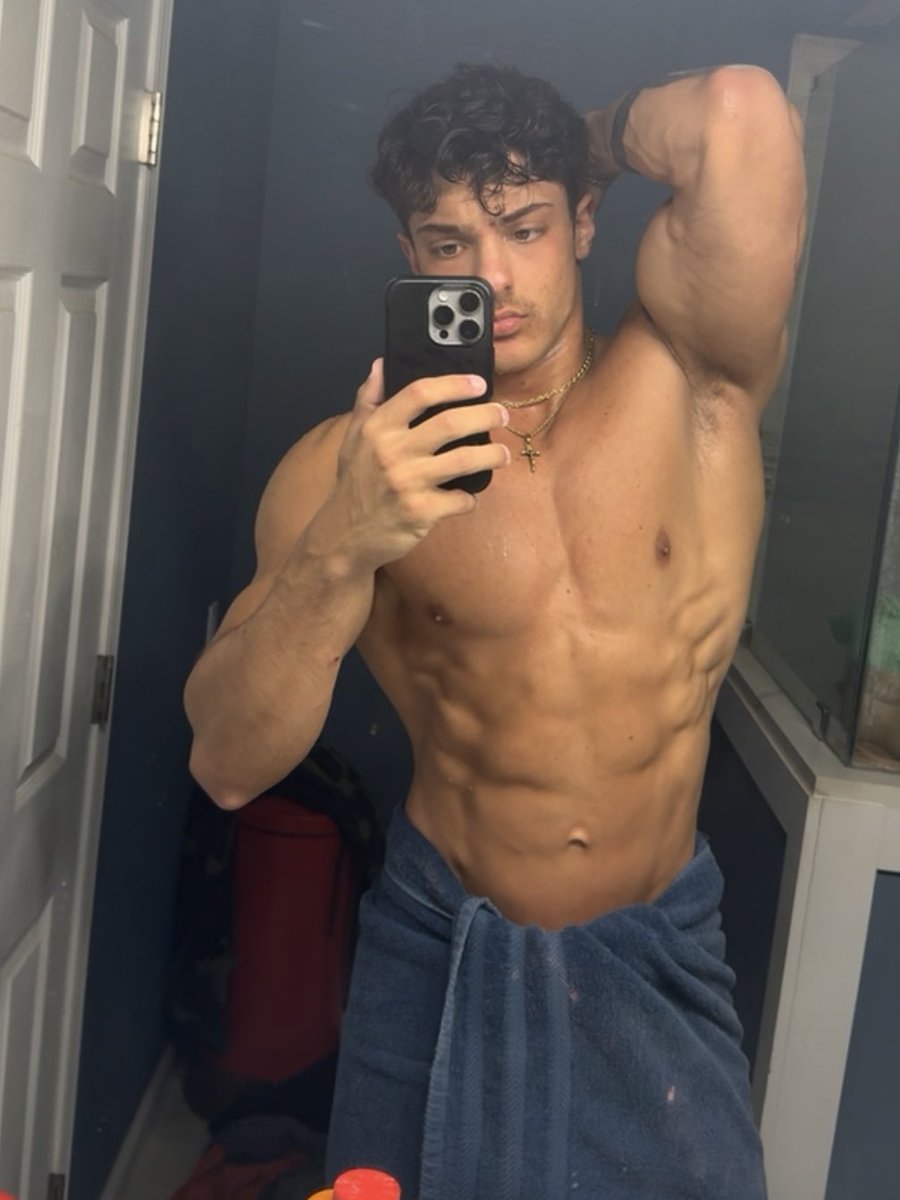 Stud tweet media