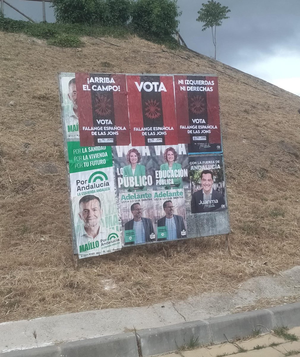 FEJONSMALAGA's tweet photo. 📍En los pueblos de la Serranía de Ronda(Málaga), Arriate, Ronda, Atájate, Benadalid, Benalauría, Algatocín, Gaucín, Benarrabá, Genalguacil.

¡¡¡VOTA FALANGE ESPAÑOLA DE LAS JONS!!! https://t.co/Pd3W4a0krE