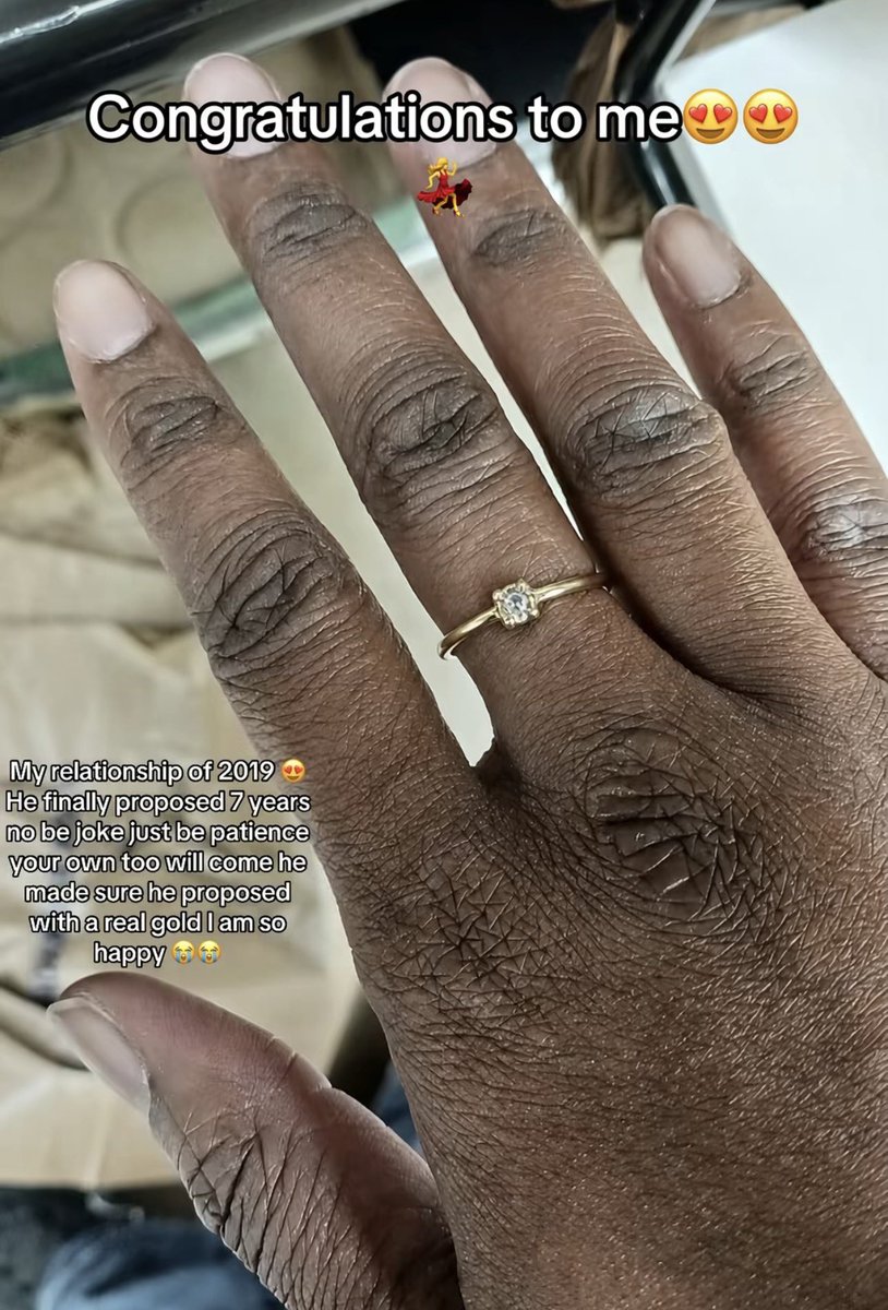 Sanyaa011's tweet photo. Congratulations to my elder sister.🤭 💍 

Her man finally proposed to her.🥹🥹 https://t.co/MlXTIpIUCw