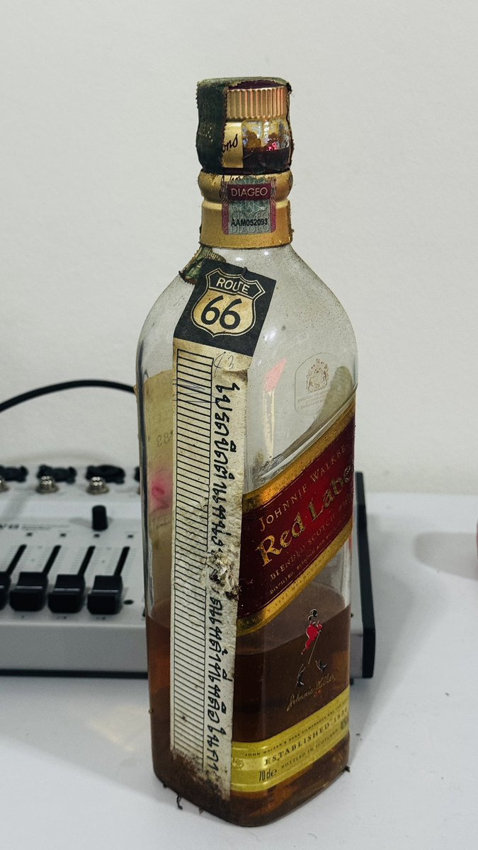 fotofotok's tweet photo. เก็บบ้านรอบนี้เจอแรร์เฉย ตั้งแต่ปี 43 นี่กูหิ้วกลับมาด้วยเหรอ ยังกินได้ไหมเนี้ย # route66 https://t.co/53QbQSG2AO