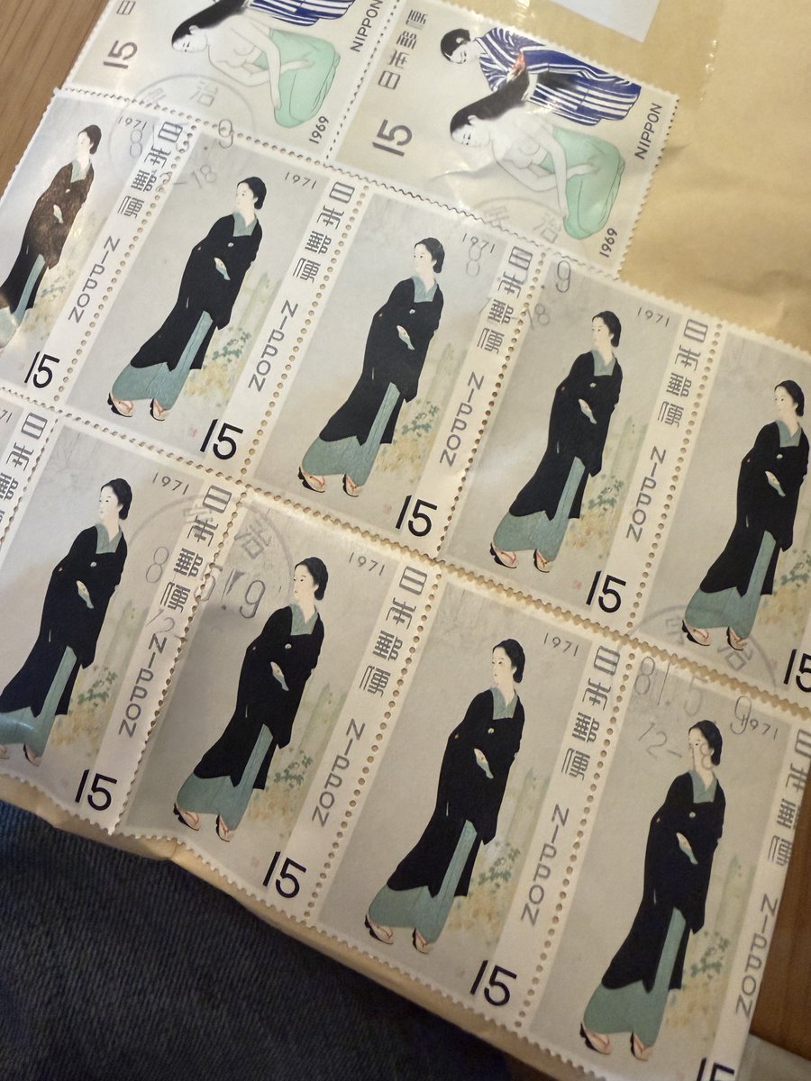 切手ヴィンテージ 定期外郵便がヴィンテージ切手で届きまして。。 これは何とも破棄し難い。