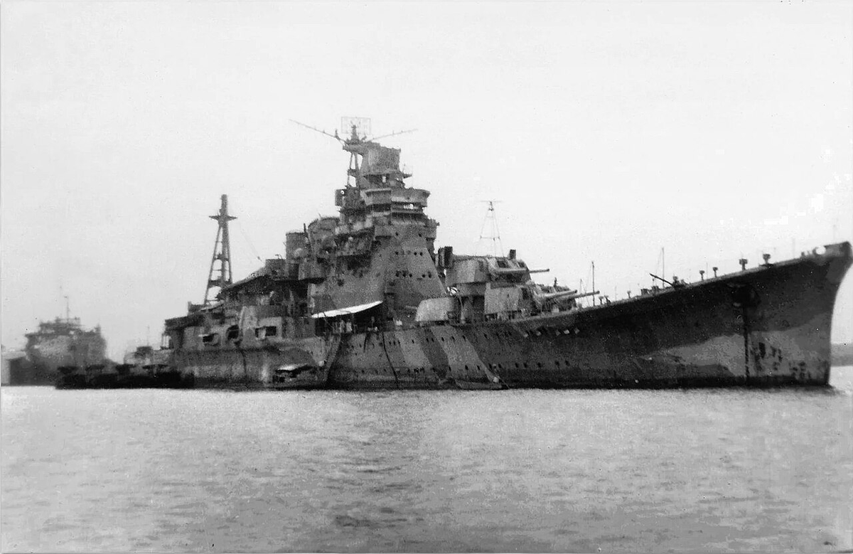 e*a様 昭和5年 日本海軍 軍艦 高雄進水記念 文鎮 日本史 歴史 戦争 戦闘 艦長の皆さん！ 本日5月12日は、重巡洋艦「高雄」の進水日です。 1930