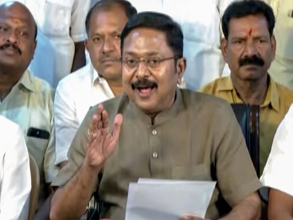 ani_digital's tweet photo. TTV Dhinakaran expels lone AMMK MLA Kamaraj for backing Vijay-led TVK in Tamil Nadu Assembly
Read @ANI Story | https://t.co/tWrFqexu5q
#TTVDhinakaran #AMMK #Kamaraj #Vijay #TVK #TamilNadu #expels https://t.co/MF4IAIKSXj