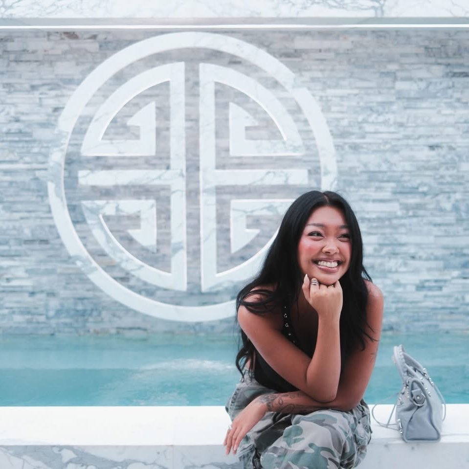 Denise Julia (<a href="/denisejvlia/">denise julia ♡</a>) is now officially signed to the US record label Empire Records.

The label is home to artists like Kendrick Lamar, Bebe Rexha and 50 Cent.
