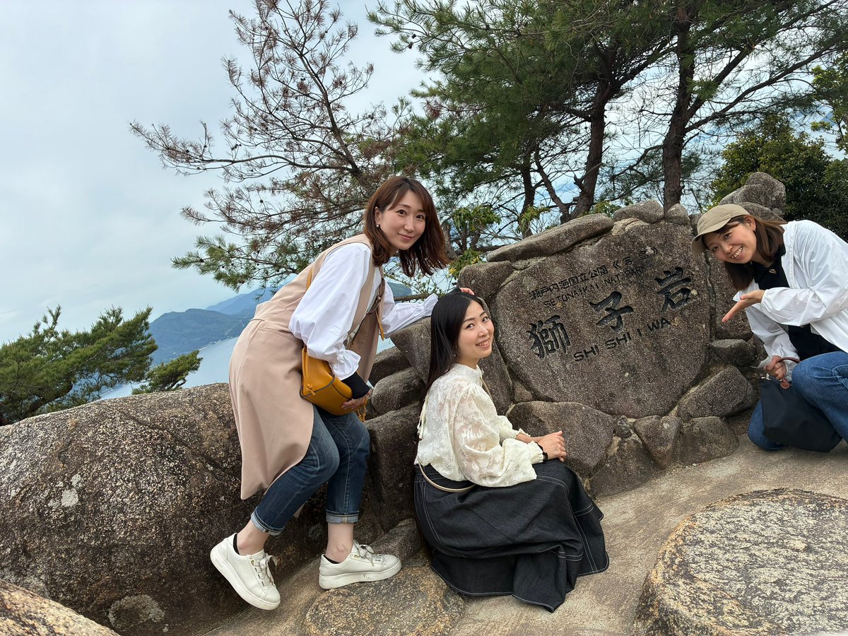 ryokookouchi's tweet photo. 初めての宮島
ようやく訪れることができました⛩️

潮の満ち引きと一緒に
景色も空気もゆっくり移ろい
陽が落ちる頃には幻想的な世界が
広がっていました✨ https://t.co/ASPPWHPgUP