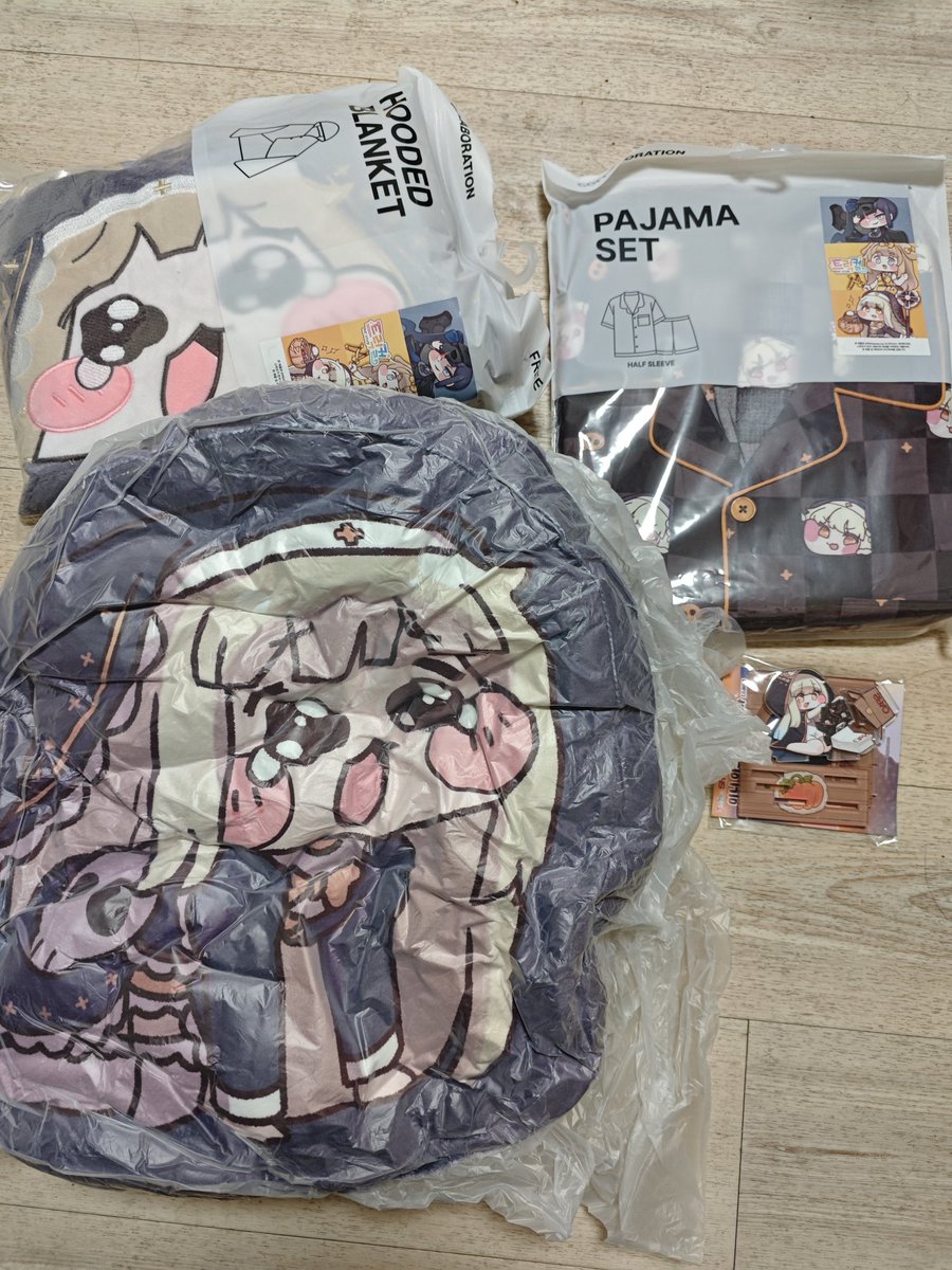 トリッカル 韓国　SPAO コラボ　クッション　スピッキー うおおおトリッカルのSPAOコラボ、スピッキーだらけグッズ来たーー