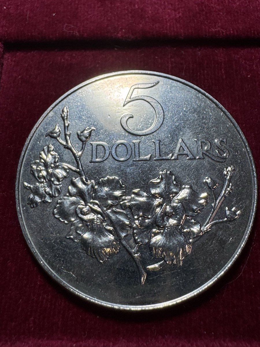 ⭕銀貨 Silver925 シンガポール 5ドル 25周年記念国造り 1984年 シンガポールの「建国25周年記念」 5ドル硬貨