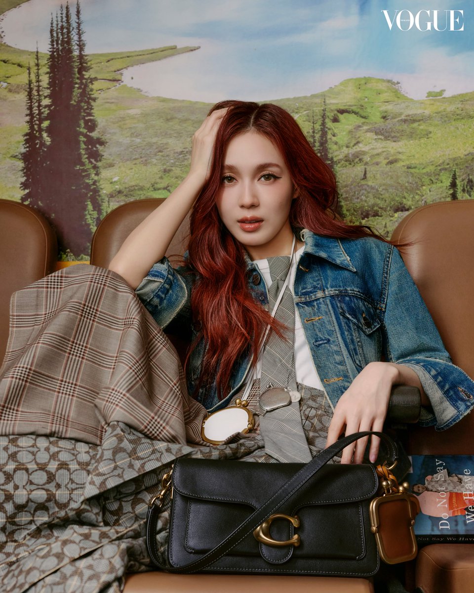 Vogue Thailand tweet media