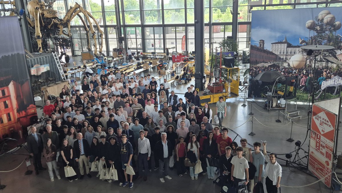 BenmiloudKarim's tweet photo. 🎊 Félicitations aux lauréats des #Olympiades des sciences de l’#ingénieur organisée à @Halle_LaMachine
31 projets de lycéennes &amp; lycéens @actoulouse illustrent l’engagement, la créativité &amp; l’excellence scientifique de notre jeunesse!
Merci à leurs professeurs &amp; aux partenaires. https://t.co/JTDTdUTBGE