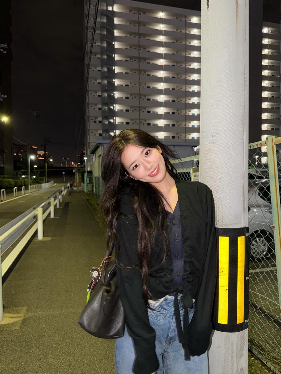 hourly yujin tweet media