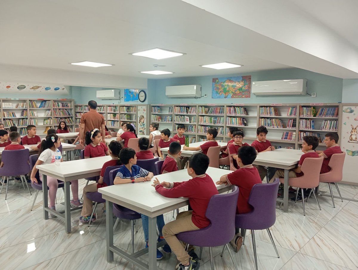 HaliliyeMem's tweet photo. Kütüphanedeyim; hayallerimin canlandığı yerde📚🎹

Şanlıurfa Çocuk ve Gençlik Kütüphanesi iş birliği ile yürüttüğümüz Kütüphanedeyim projemiz kapsamında 2002 Vakıflar İlkokulu öğrencilerimiz kütüphanede çeşitli aktivitelere katılım sağladı.
@tcmeb
@hasansildak 
@mserkansahin https://t.co/bznit3KLhM