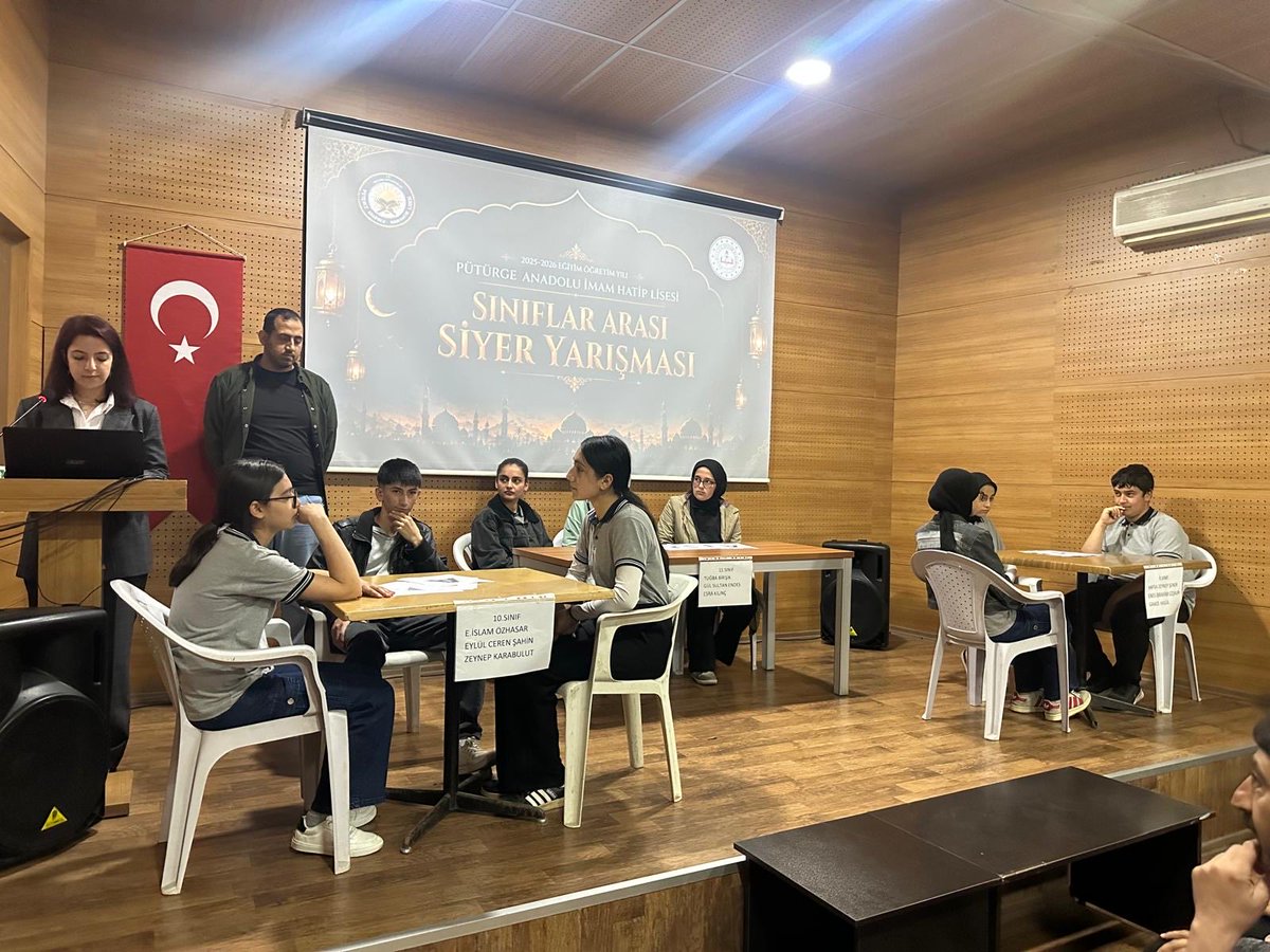 PuturgeMem's tweet photo. Bugün Pütürge Anadolu İmam Hatip Lisesinin Siyer-i Nebi yarışması programına katıldık. Öğrencilerimizin manevi yönden gelişimi, akademik başarısı kadar önemlidir. Tüm öğrencilerimizi tebrik ediyor, emeği geçenlere teşekkür ediyorum.
@MalatyaMem 
@behcet_bakir https://t.co/Yq4T6h4v9t