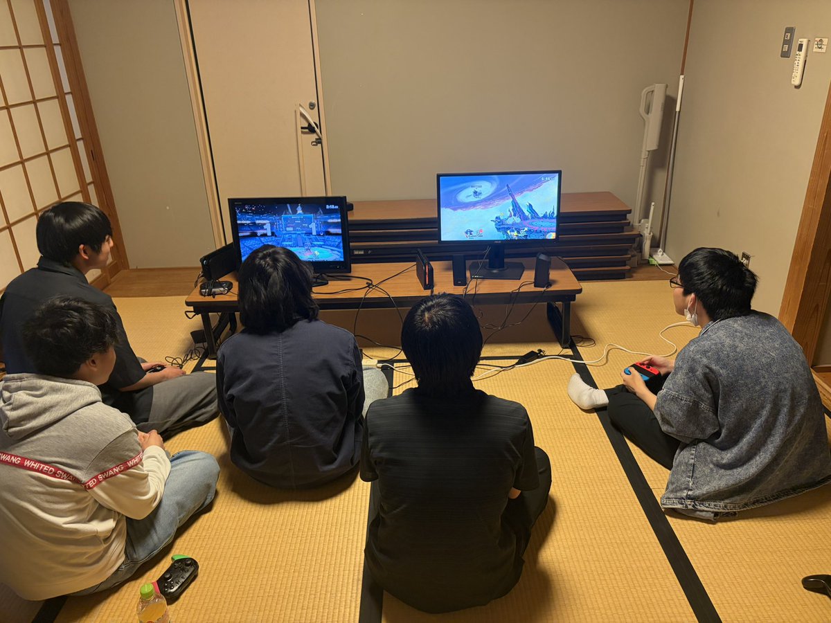 wadai_ssb's tweet photo. 本日も活動ありました。
今年は新入部員のモチベがすごくて素晴らしい
新入部員に触発された上級生も頑張ってます。
火曜日と木曜日に不定期で開催してるので興味がある方はぜひ連絡お願いします🙇‍♂️ https://t.co/f0J0JE557w