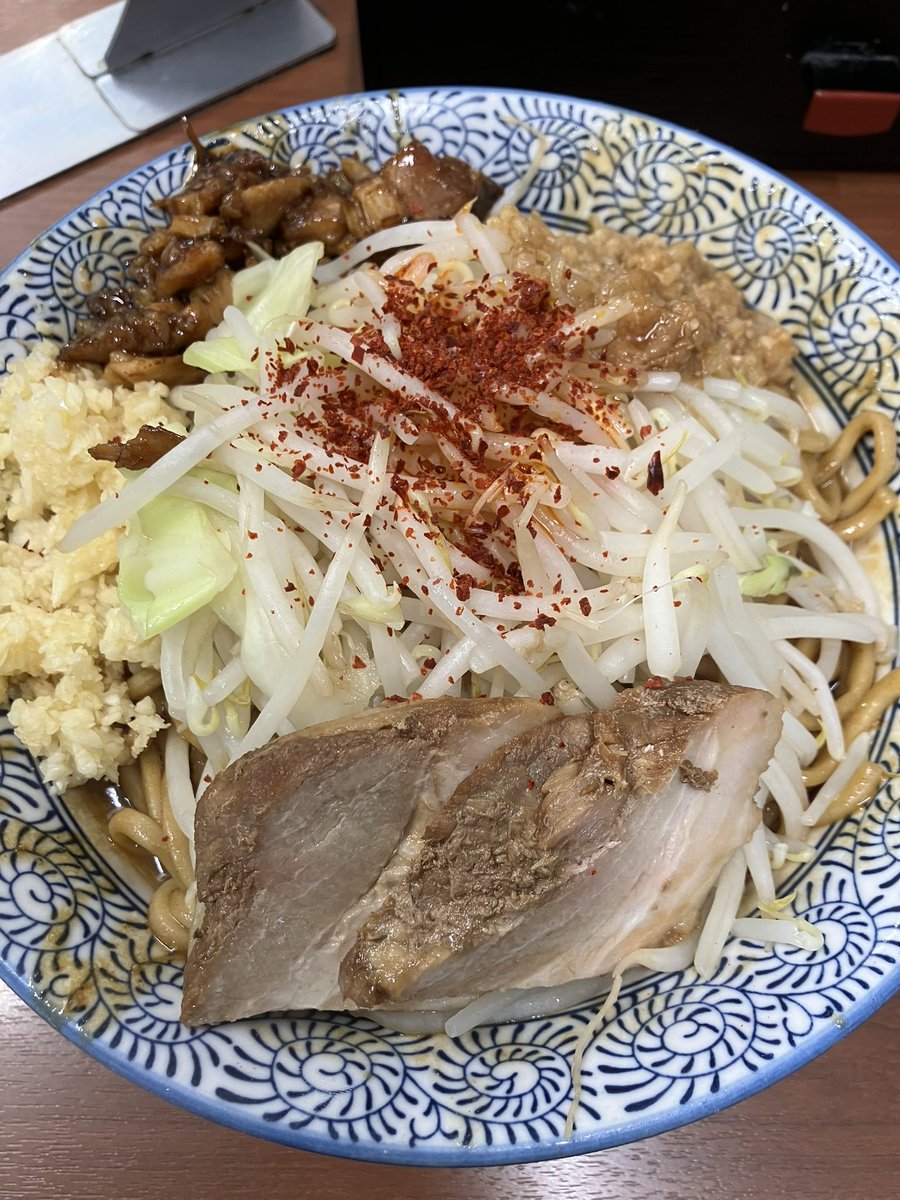 DarkWing0000's tweet photo. 田田の限定汁なし坦々麺
ほんま美味すぎる https://t.co/PDeSd2pY7a
