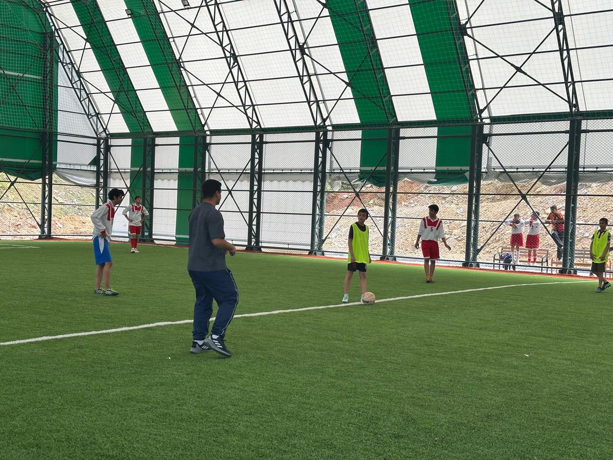 PuturgeMem's tweet photo. Ortaokullar arası futbol turnuvası grup maçları devam ediyor.Takımlarımıza başarılar diliyoruz.
@MalatyaMem 
@behcet_bakir https://t.co/dQPc7IrisZ