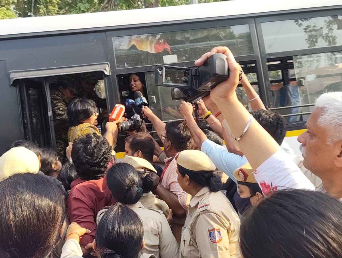 SfiDelhi's tweet photo. Rise in rage! SFI activists, including SFI All India President Com @Adarshmsaji, All India Joint Secretary @aishe_ghosh &amp; SFI Delhi State President Sooraj Elamon brutally detained while peacefully protesting at Shastri Bhawan against NEET exam cancellation following paper leak. https://t.co/hAVOph0RKD