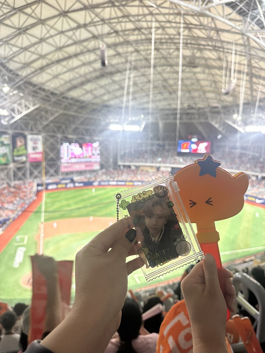 si___jak's tweet photo. 고척도옴🧡
오늘의승요 너가 하렴 https://t.co/XmWfp4oBoZ
