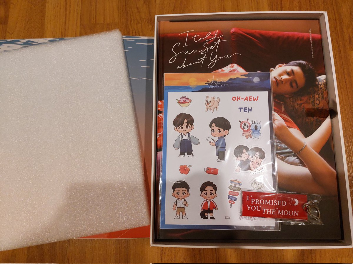 ส่งต่อ photobook แปลรัก
ได้โฟโต้บุ๊ค แฟลชการ์ด สติ๊กเกอร์ โปสเตอร์
ลดเหลือ950ส่งฟรีค่ะ ลดได้อีกน้าทักมาคุยได้ นัดรับได้ตามแนวbts
#ตลาดนัดบิวกิ้นพีพี #ตลาดนัดบกพพ #bbillkin #ppkrit