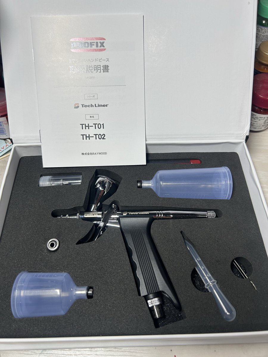 Cz92763546's tweet photo. ハンドピースが破損したので、新しくRAYWOODさんからPROFIXのトリガーハンドピースを購入‼️
塗装の楽しみがまた増えました😆

#RAYWOOD
#PROFIX https://t.co/wcGZ6xi6cv