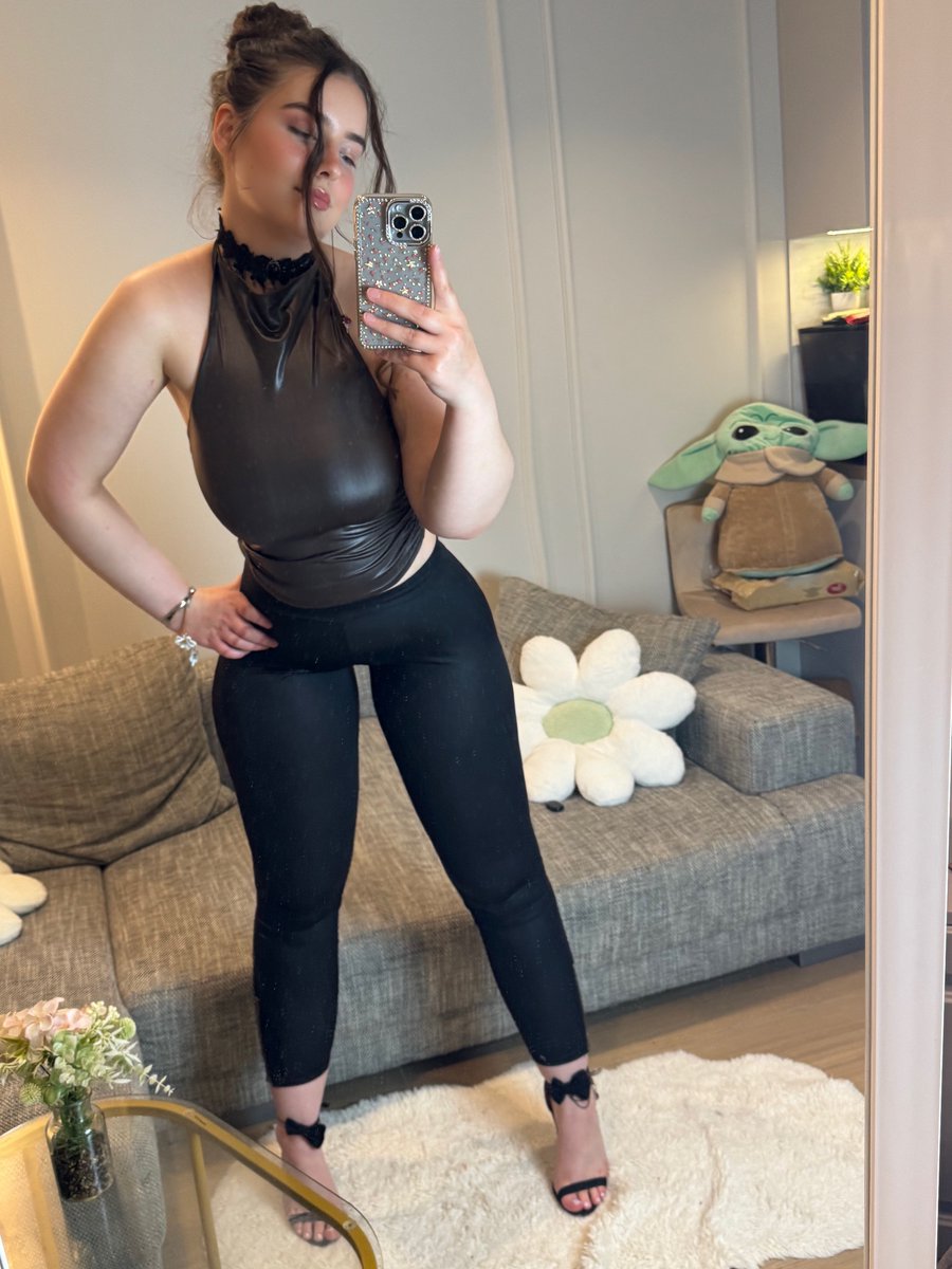 Miss Vikelsik tweet media