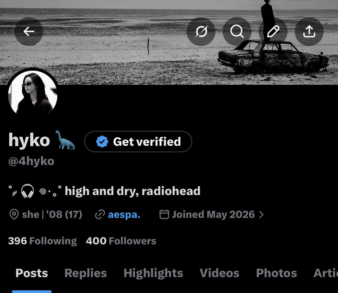 hyko 🦕 tweet media