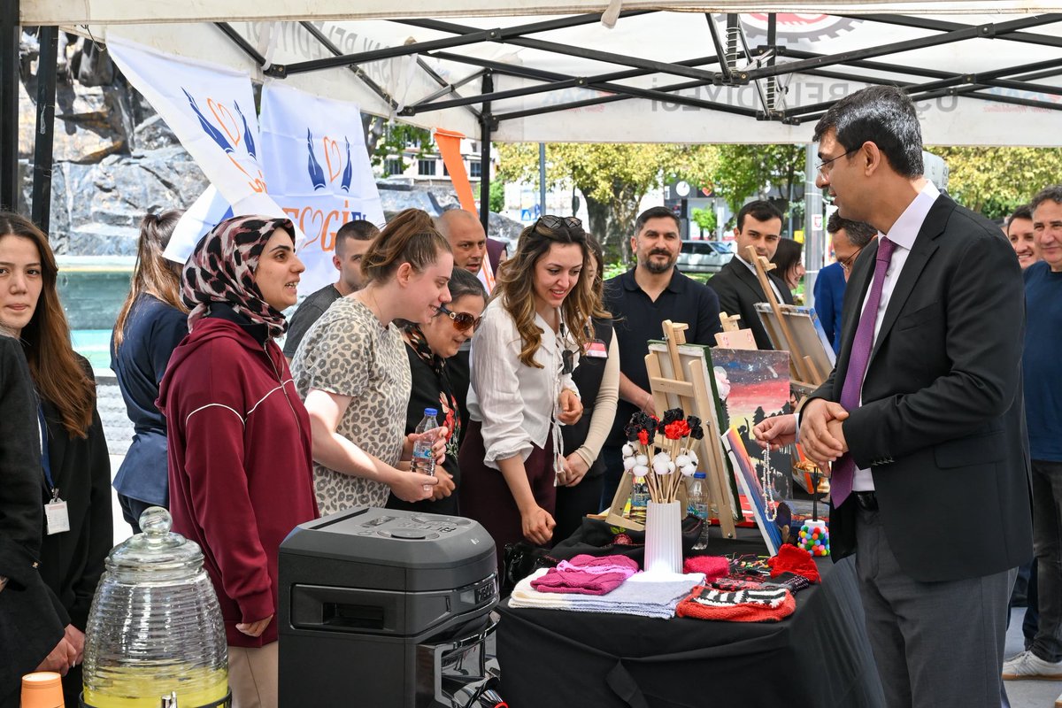 Uşak Valiliği tweet media