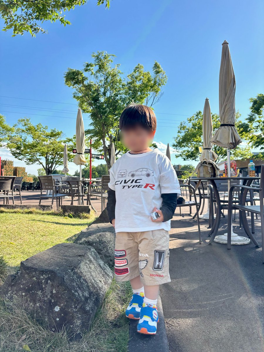 chibou_'s tweet photo. こちらほぼOTK垢だし、ギャラリー参加だしツイートするか迷ったのですが御礼を込めて。
3歳の息子がHONDA車好き、とりわけタイプRを愛しており参加しました。ホテルへの前泊含めて今回のオフをどっぷり楽しませていただきました！❤️

#タイプR全国オフで会いました2026 #HondaAllTypeRWorldMeeting2026 https://t.co/JwiTZUXAJg