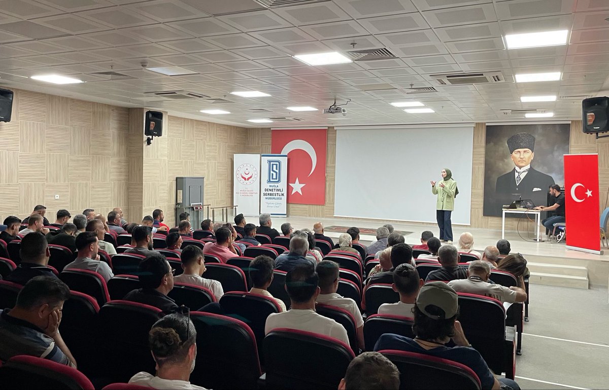 MuglaDSM's tweet photo. Adalet Bakanlığı ile Aile ve Sosyal Hizmetler Bakanlığı arasında imzalanan İşbirliği Protokolü kapsamında; Müdürlüğümüzde infazı devam eden yükümlülere yönelik olarak  Rehberlik ve Psikolojik Danışman tarafından “Empati” konulu seminer gerçekleştirildi. @OguzhanDonmez09 https://t.co/cqlYL702BL