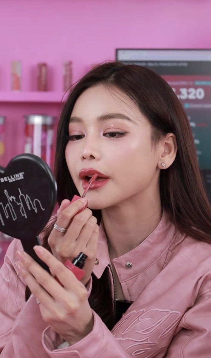 Maybelline New York (TH) tweet media