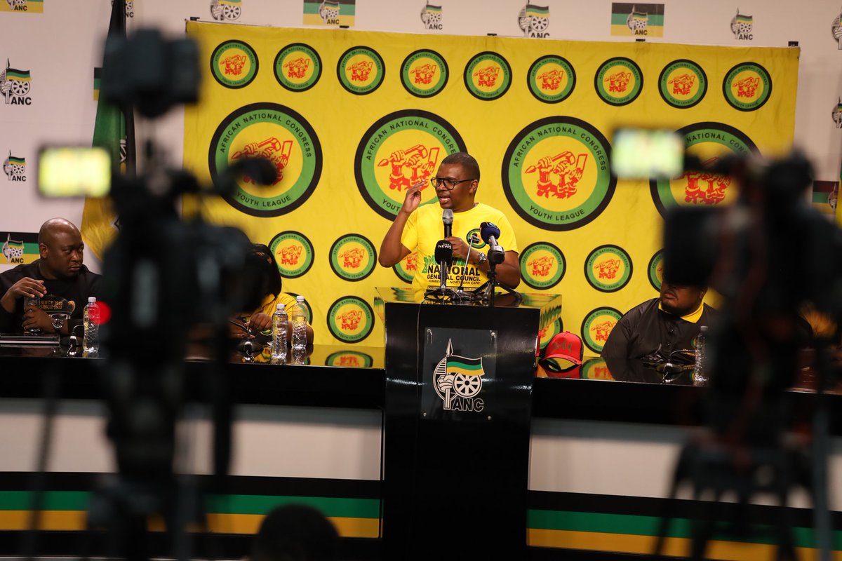 Thlologelo Collen Malatji tweet media