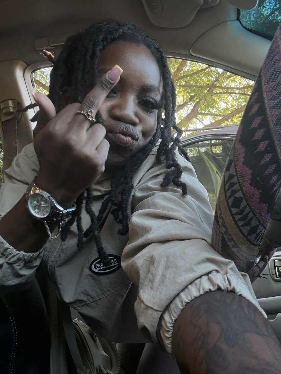 ᥫ᭡ ur fav tweet media