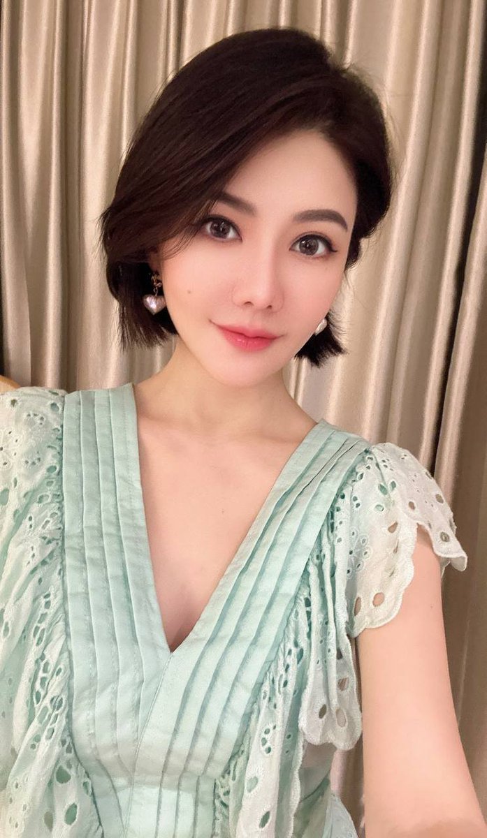 人有七情六欲，做为30多岁的独立女性，也到了如狼似虎的年龄，但没有如狼似虎的玩伴，甚是惭愧，来到此平台，只为寻找互不打扰彼此生活的玩伴  

如果合适，可以私信，互相聊一下，合适的话，我们可以一起研究 Sexology https://t.co/aB4liU791F