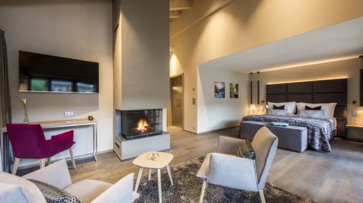 The Luxury Chalet Company tweet media