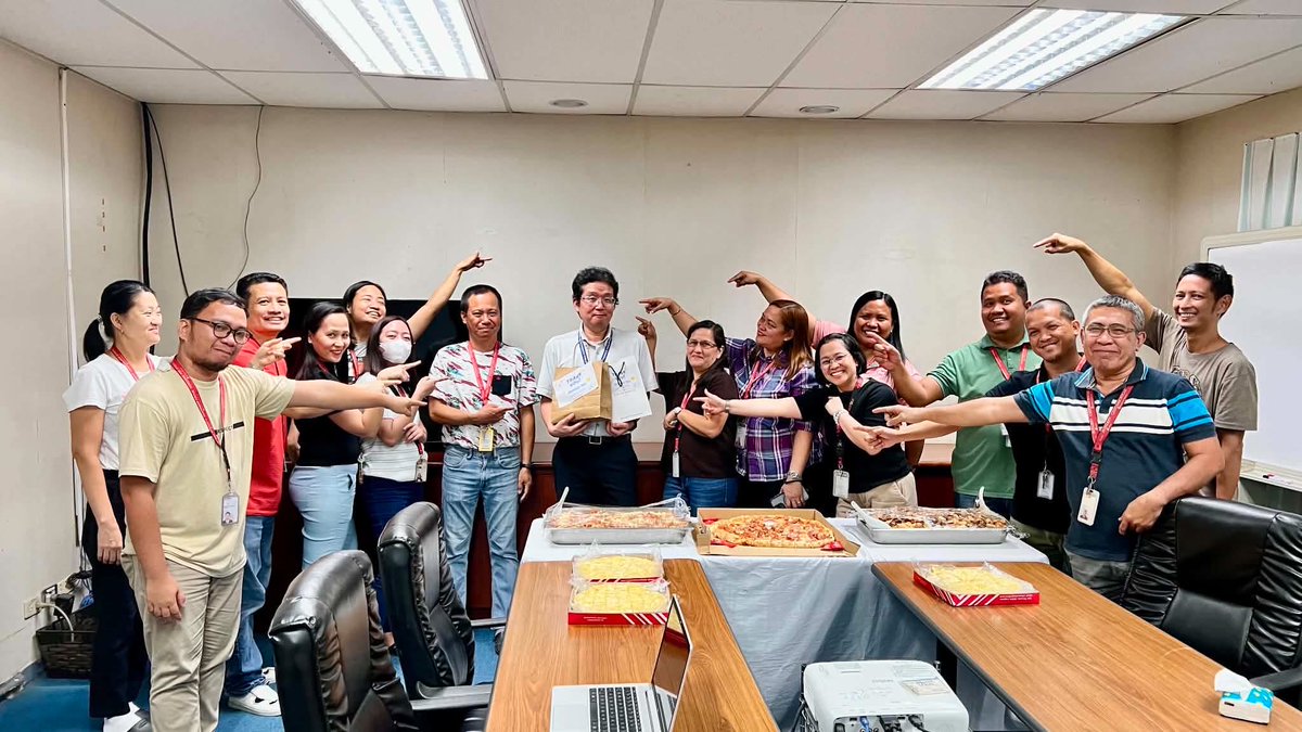 sim_eken's tweet photo. Thank you for the Philippines!!! https://t.co/b5EeamNfwW