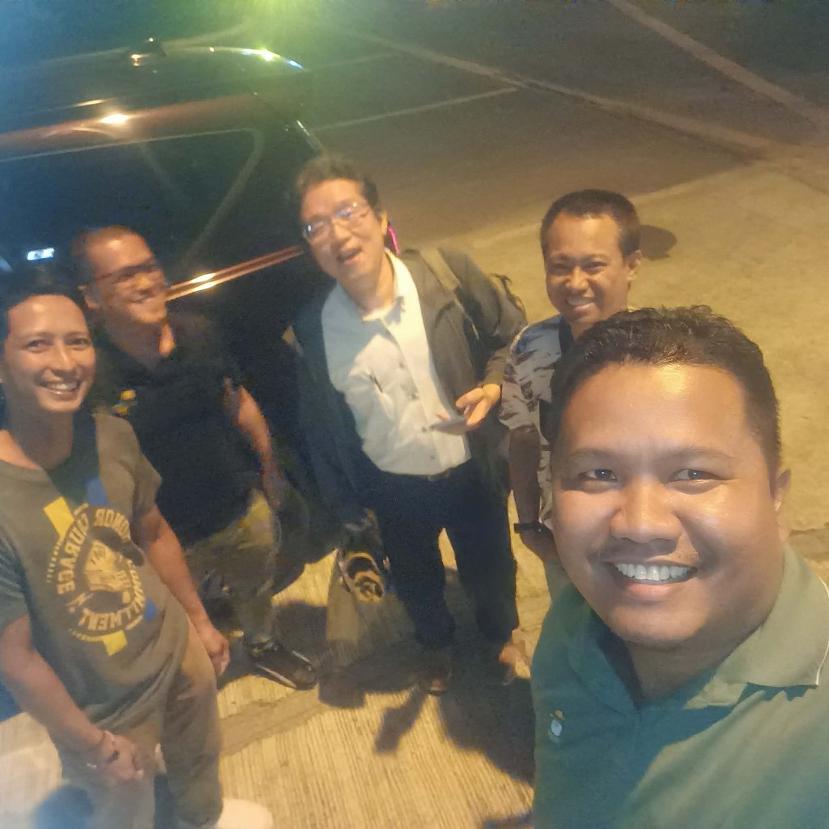 sim_eken's tweet photo. Thank you for the Philippines!!! https://t.co/b5EeamNfwW