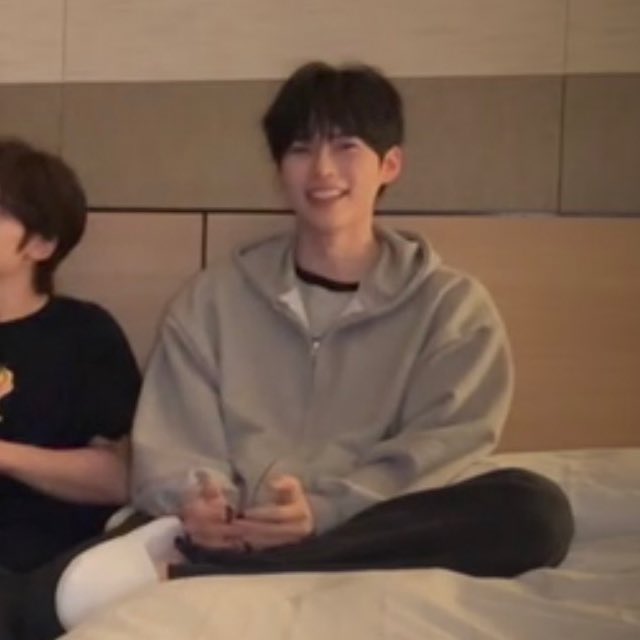 또 tweet media