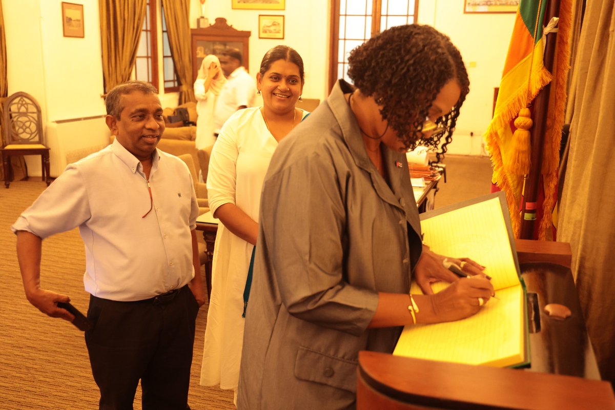 @EmbaCubaSriLanka tweet media