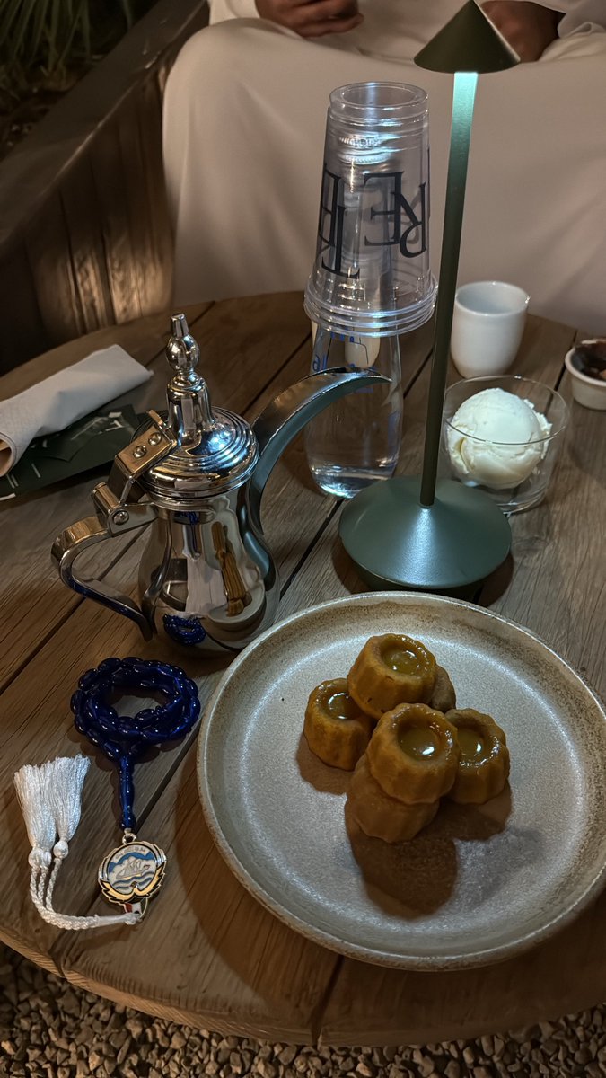 66Rbb's tweet photo. @aymaraty يبيعون 🤨 https://t.co/F9OQPUKlEH